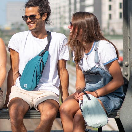 Waterfly Urban Elite Seeker Crossbody Bag